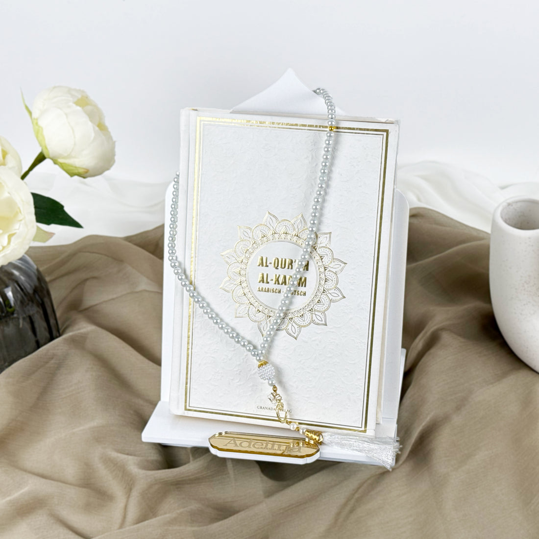 Weißer vertikaler Koranhalter – Eleganter Acrylständer für muslimische Geschenke und Wohndekor