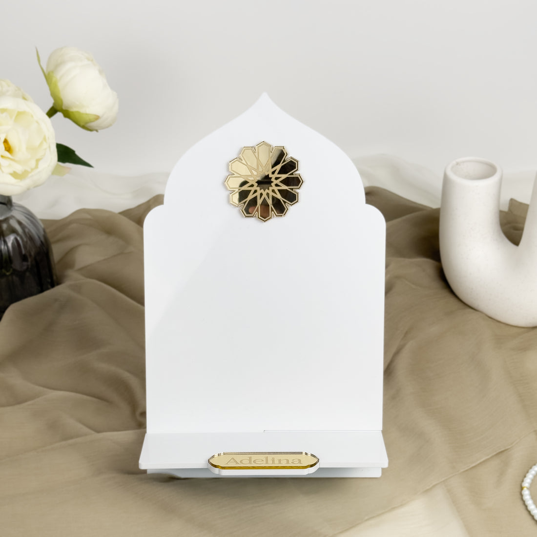Weißer vertikaler Koranhalter – Eleganter Acrylständer für muslimische Geschenke und Wohndekor