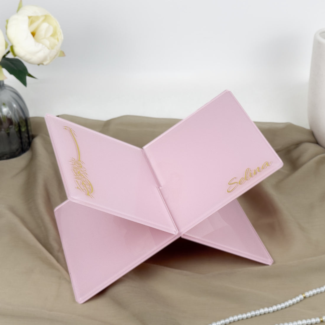 Personalisierter Koranhalter in Rosa – Ein aufmerksames Geschenk für jedes islamische Ereignis | Ramadan, Eid, Umrah, Hadsch, muslimisches Hochzeitsgeschenk