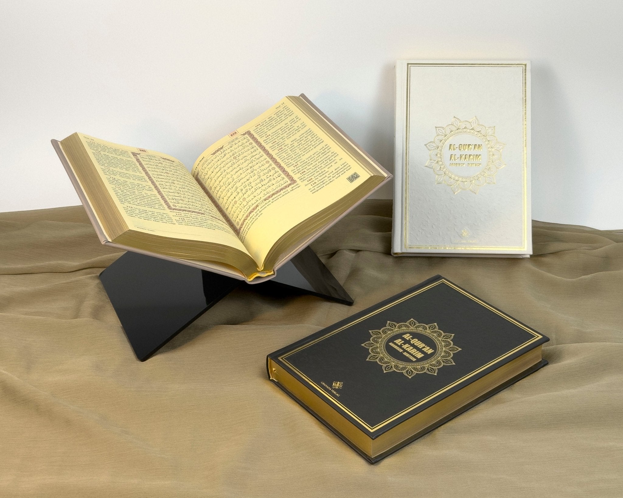 Dunkelbeige Quran Deutsch Arabisch – Extra Dicke Bubenheim Edition, QR - Code, Frank Bubenheim | Hardcover, Goldschnitt Prägung - The Art of Deen