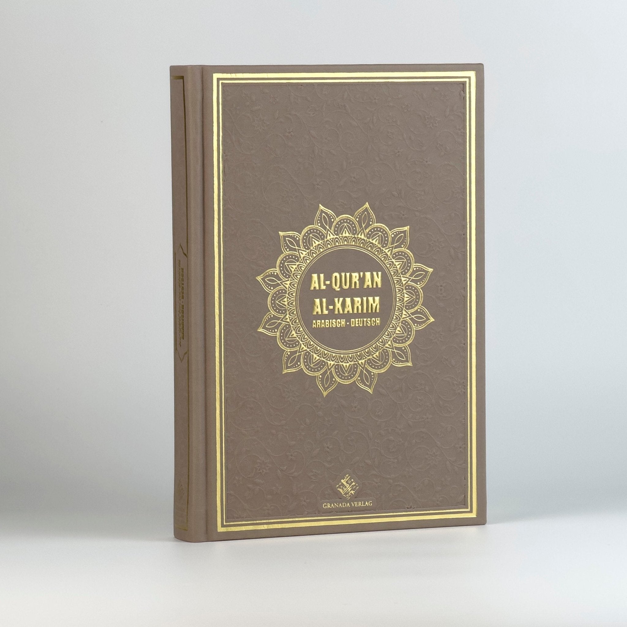 Dunkelbeige Quran Deutsch Arabisch – Extra Dicke Bubenheim Edition, QR - Code, Frank Bubenheim | Hardcover, Goldschnitt Prägung - The Art of Deen