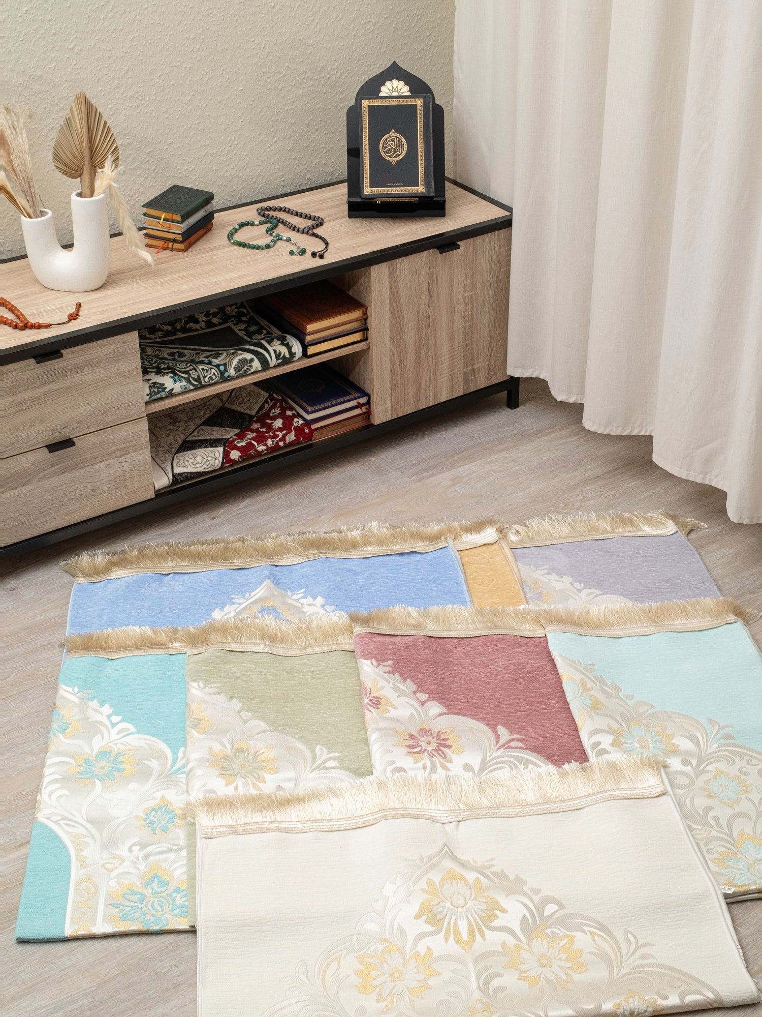 Gory Majestic Bloom Prayer Mat | Jacquard - Woven Soft Acrylic Blend | Elegant Floral Arch Design - The Art of Deen