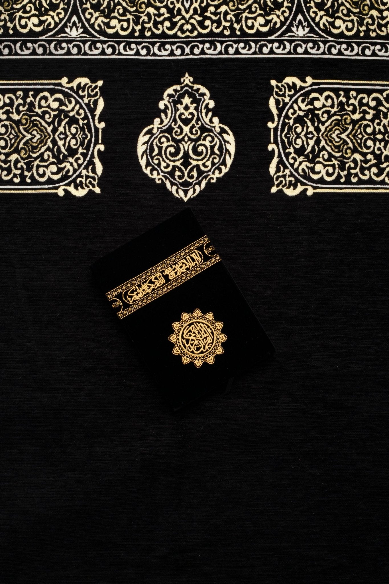 Kaaba - Inspired Velvet Qur’an with Gold Embroidery - The Art of Deen