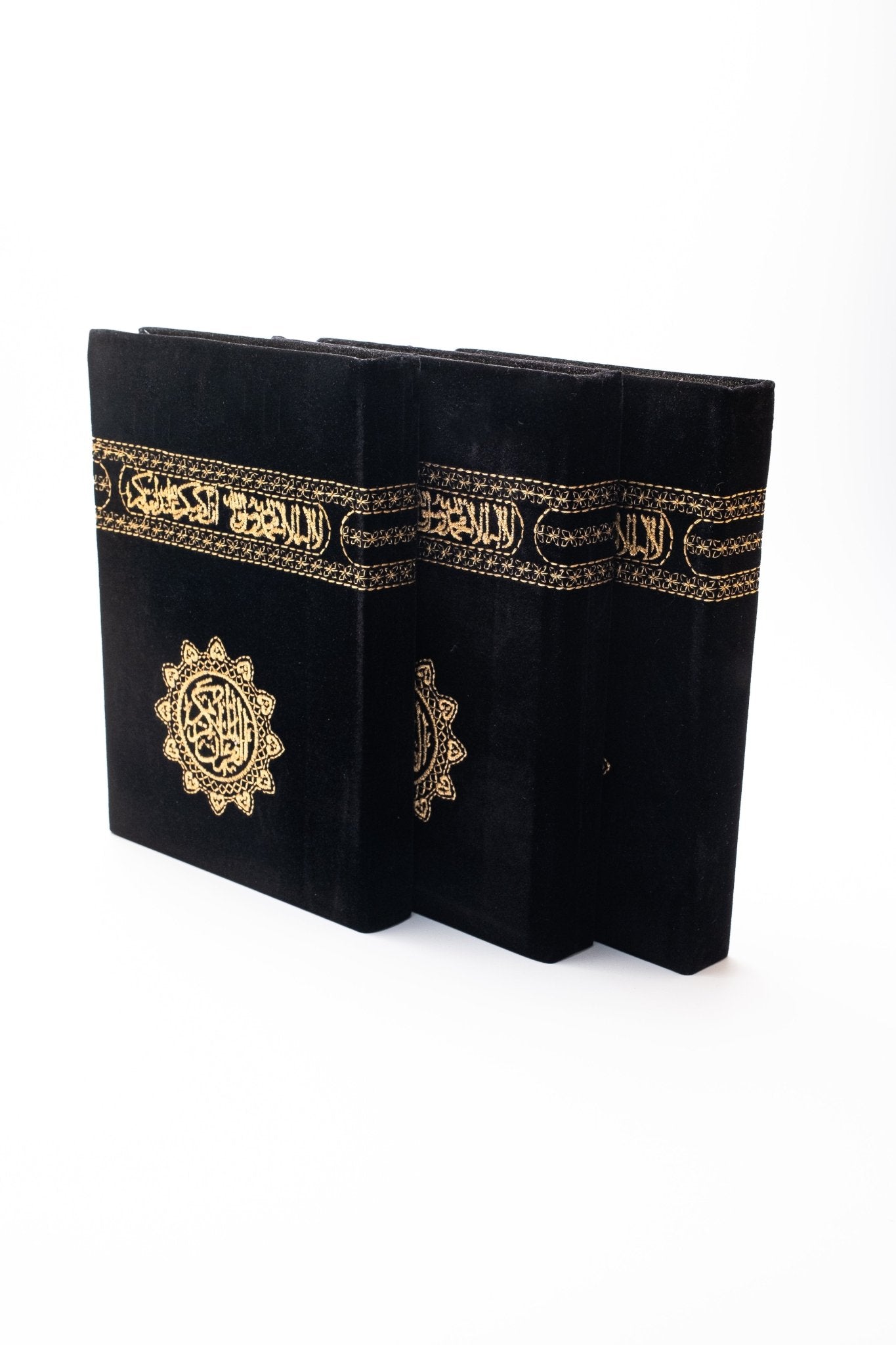 Kaaba - Inspired Velvet Qur’an with Gold Embroidery - The Art of Deen