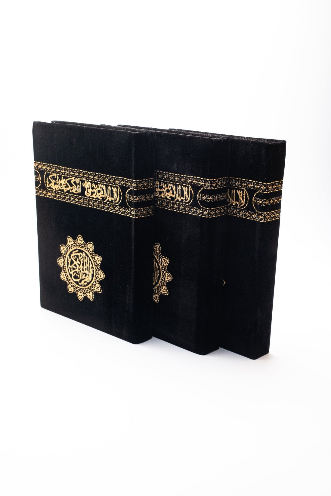 Kaaba - Inspired Velvet Qur’an with Gold Embroidery - The Art of Deen