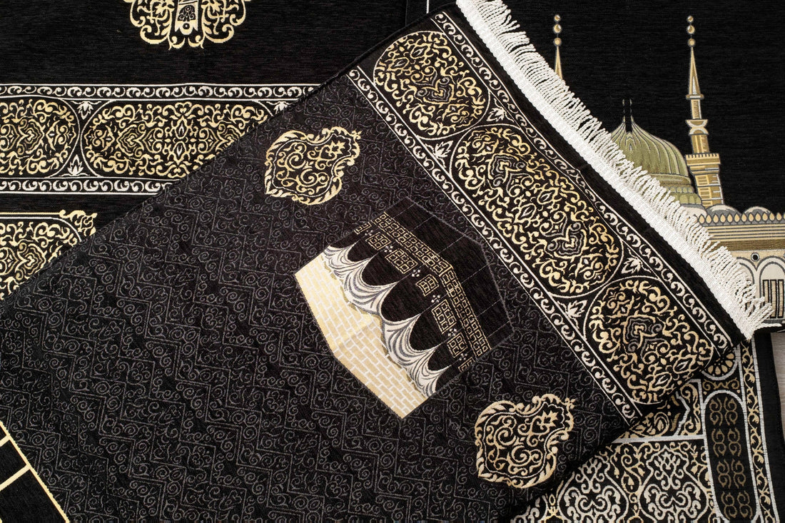 Kaaba Padded Prayer Mat — Premium Velvet Sejadah | Extra Comfort for Seniors & Sensitive Knees | Removable Cushion - The Art of Deen