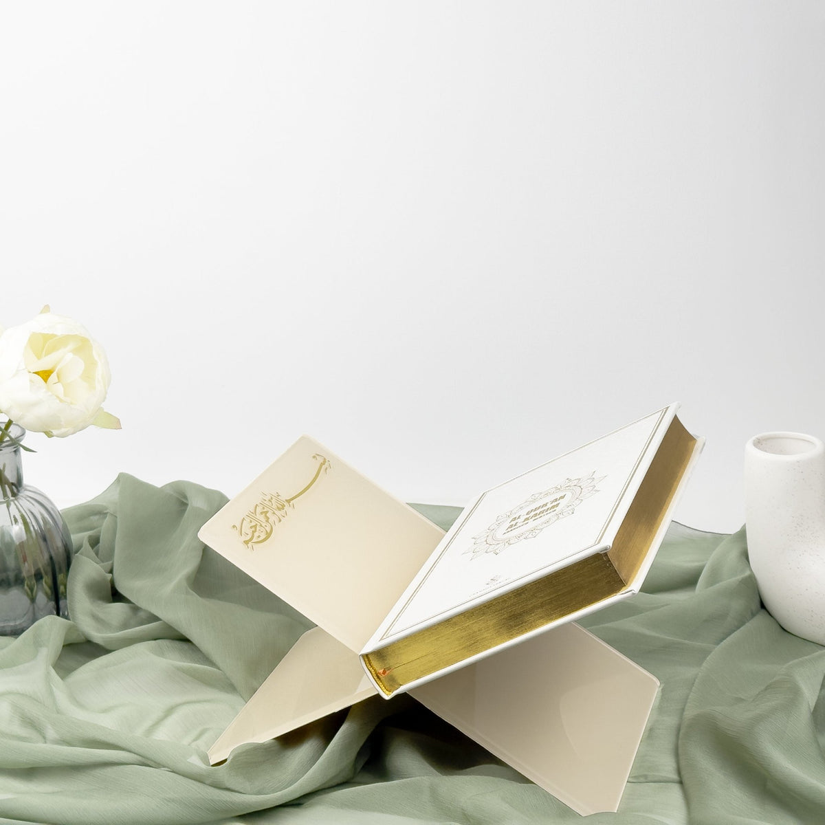 Personalized Beige Quran Holder – A Thoughtful Gift for Any Islamic Event | Ramadan, Eid, Umrah, Hajj, Muslim Wedding Gift - The Art of Deen