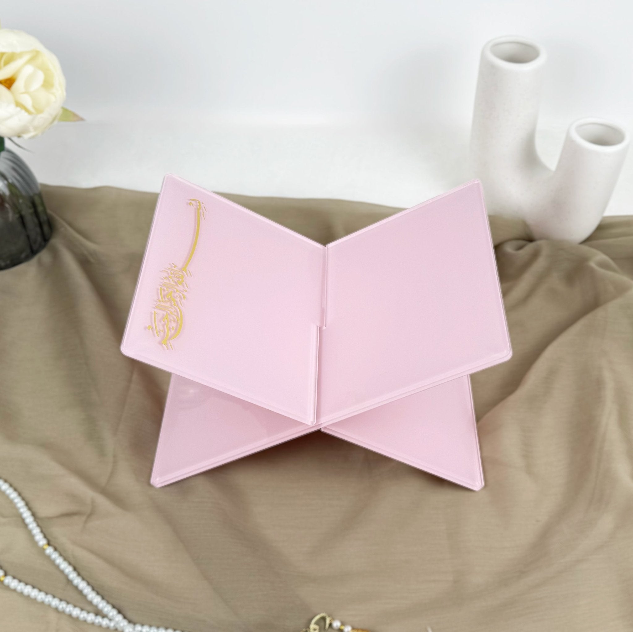 Personalized Pink Quran Holder – A Thoughtful Gift for Any Islamic Event | Ramadan, Eid, Umrah, Hajj, Muslim Wedding Gift - The Art of Deen