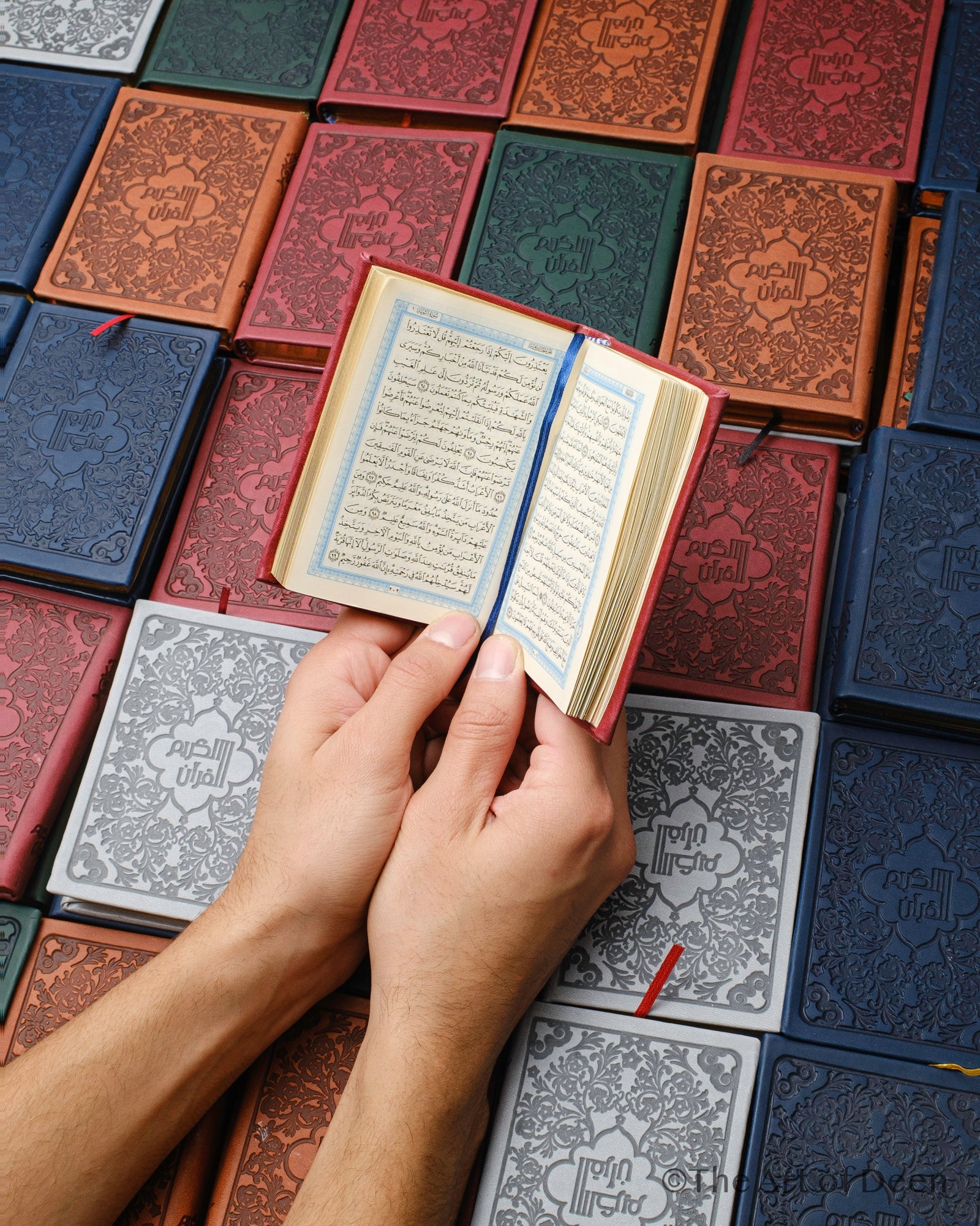 Pocket - Size Travel Qur’an – Arabic Uthmani Script | Leather - Feel Embossed Cover (5×8 cm) - The Art of Deen