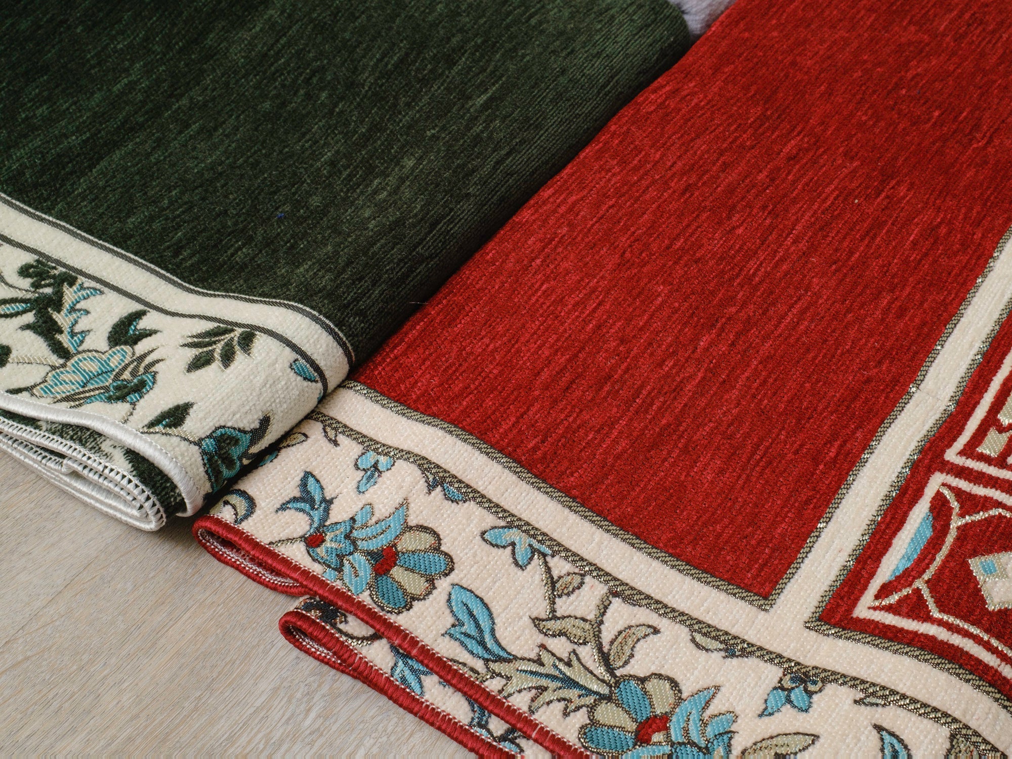 Rauda Medina Bloom Prayer Mat | Soft, Minimal Floral Border Design | Lightweight and Elegant - The Art of Deen