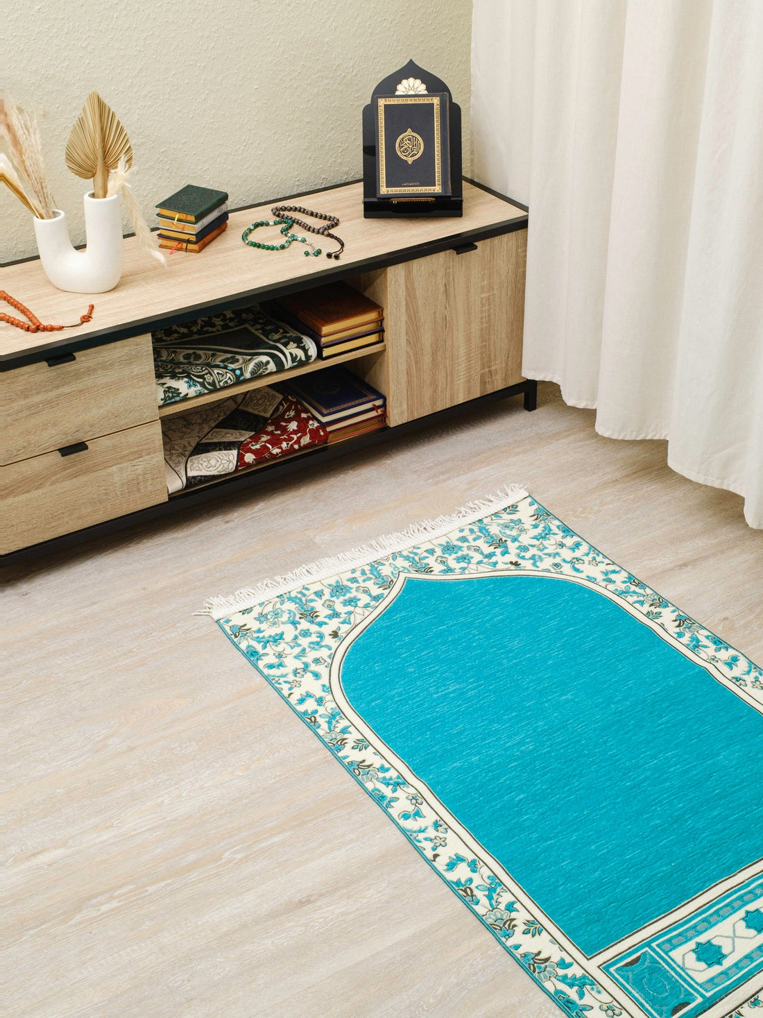 Rauda Medina Bloom Prayer Mat | Soft, Minimal Floral Border Design | Lightweight and Elegant - The Art of Deen