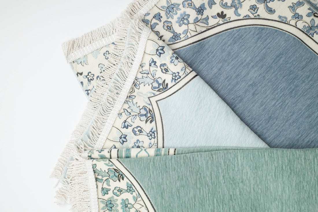 Rauda Medina Bloom Prayer Mat | Soft, Minimal Floral Border Design | Lightweight and Elegant - The Art of Deen