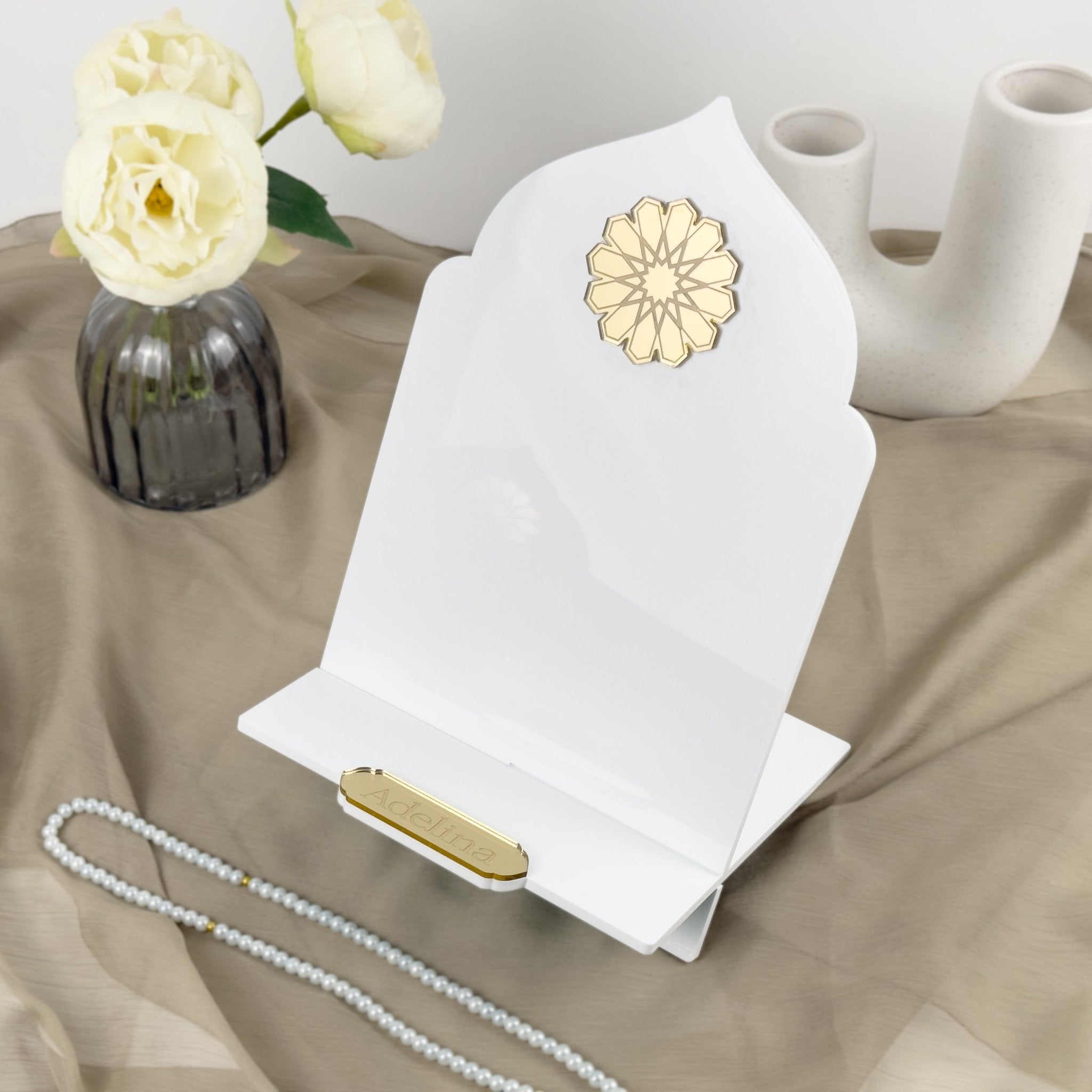 White Vertical Quran Holder – Elegant Acrylic Stand for Muslim Gifts & Home Décor - The Art of Deen