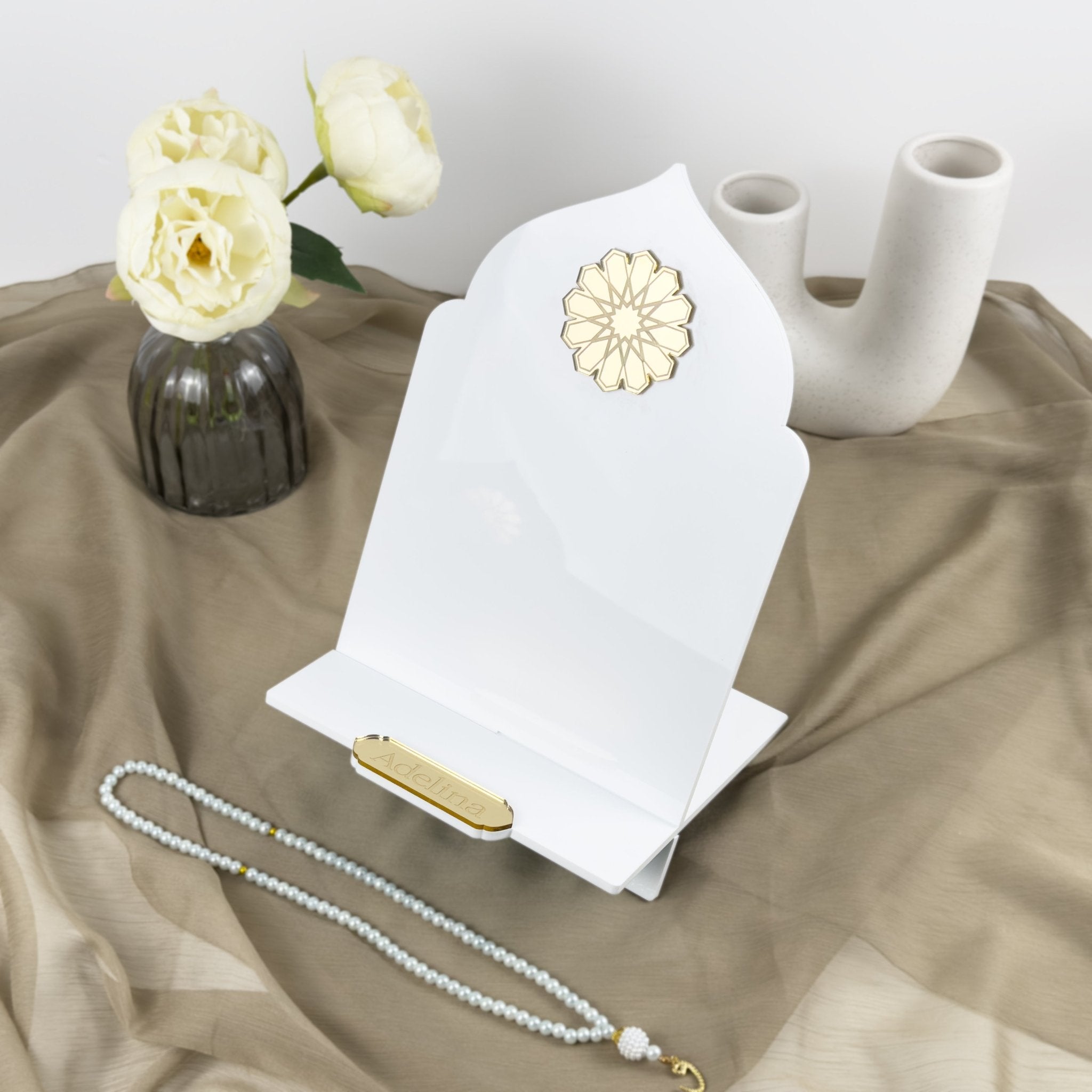 White Vertical Quran Holder – Elegant Acrylic Stand for Muslim Gifts & Home Décor - The Art of Deen